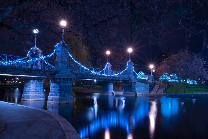 a boat that is lit up at night